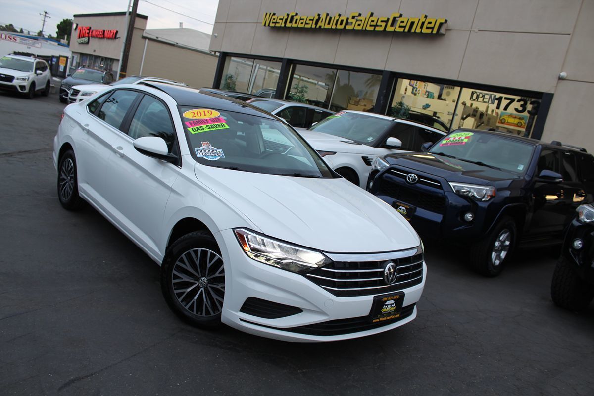 2019 Volkswagen Jetta SE photo 32