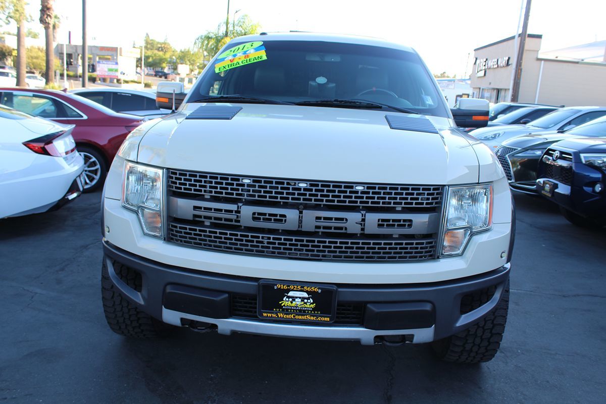 2013 Ford F-150 SVT Raptor photo 2
