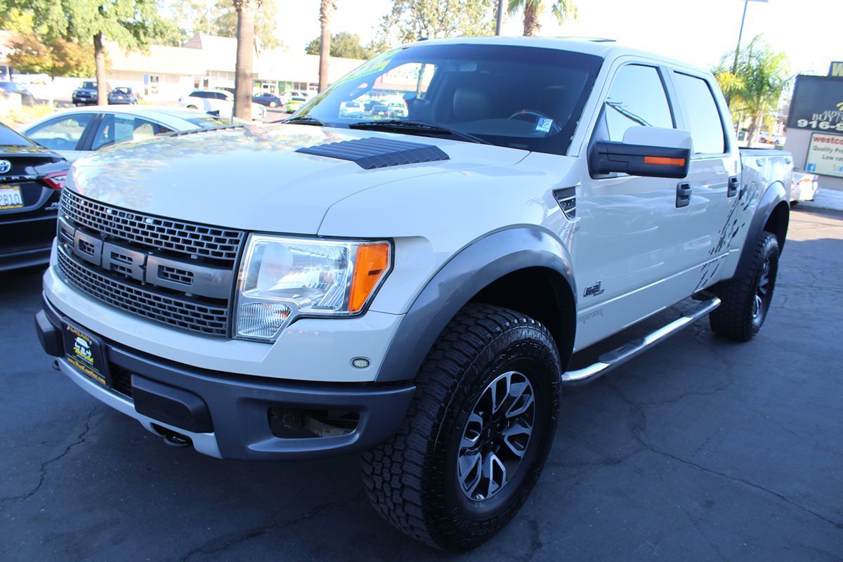 2013 Ford F-150 SVT Raptor photo 3
