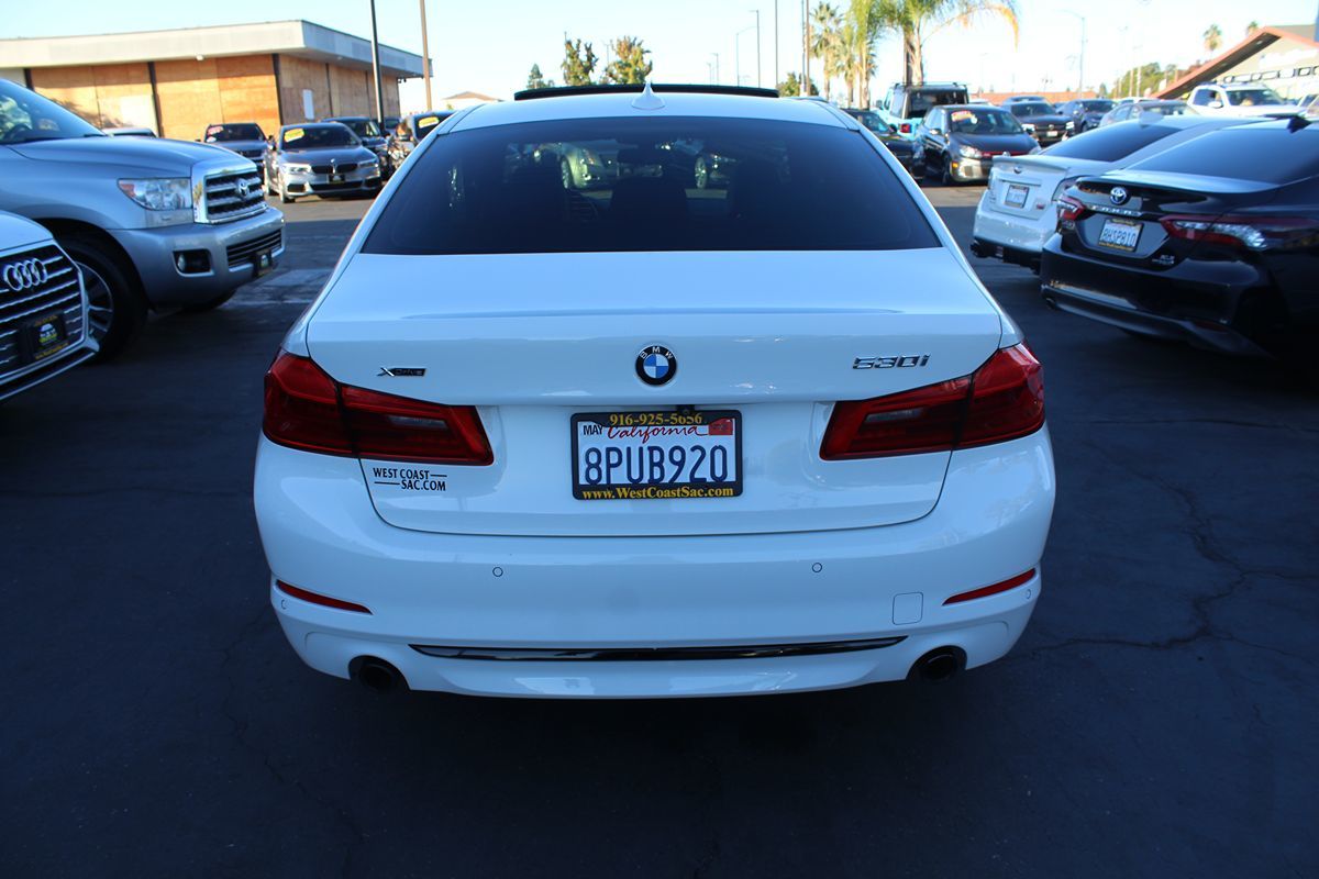 2019 BMW 5 Series 530i - Photo 6
