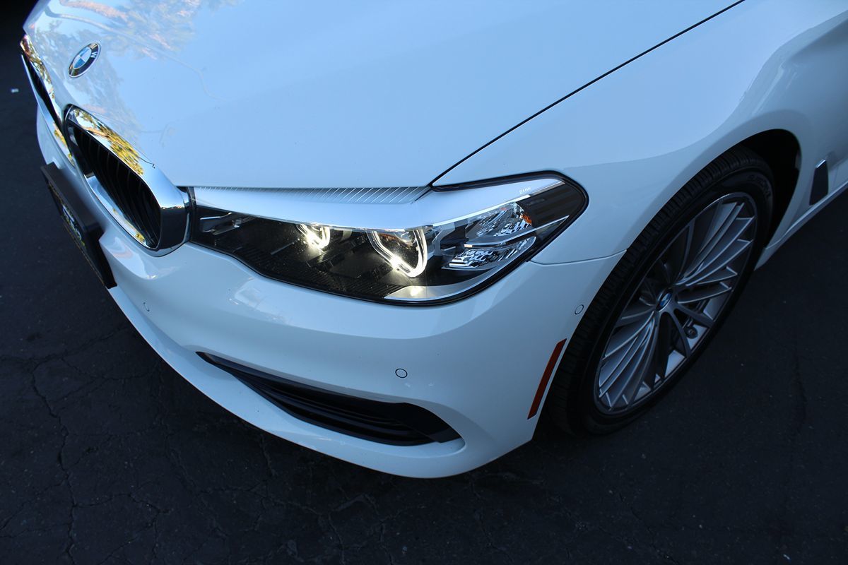 2019 BMW 5 Series 530i - Photo 10