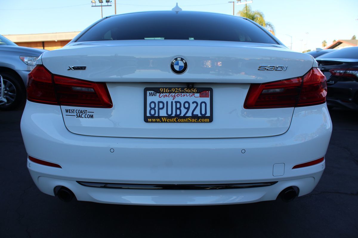 2019 BMW 5 Series 530i - Photo 15