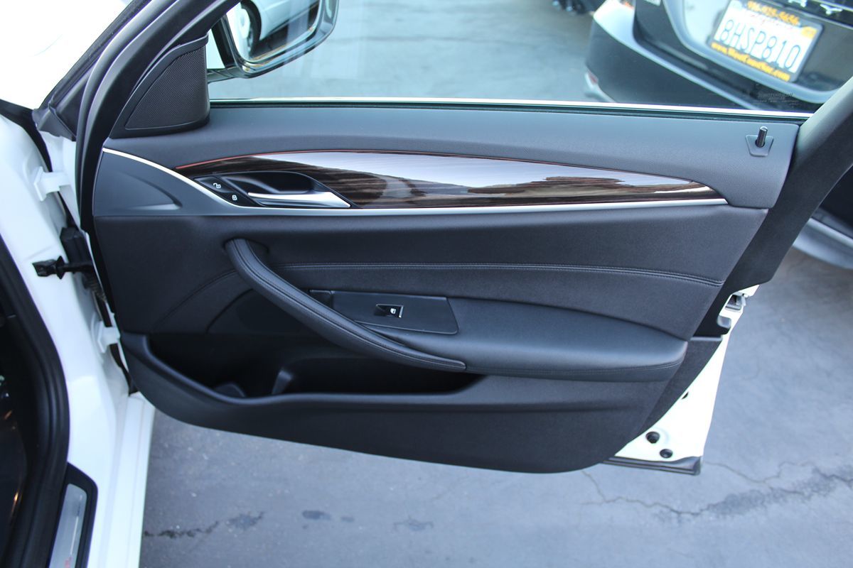 2019 BMW 5 Series 530i - Photo 21