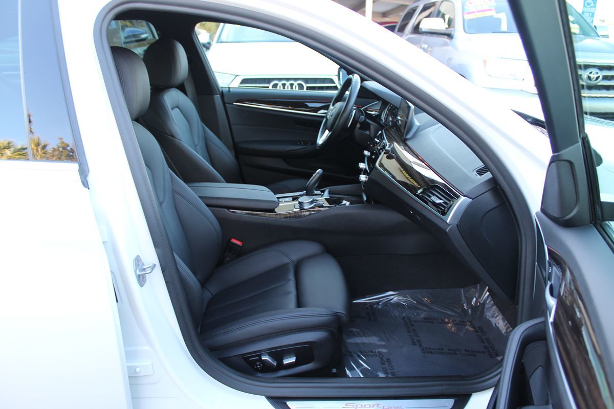 2019 BMW 5 Series 530i - Photo 23