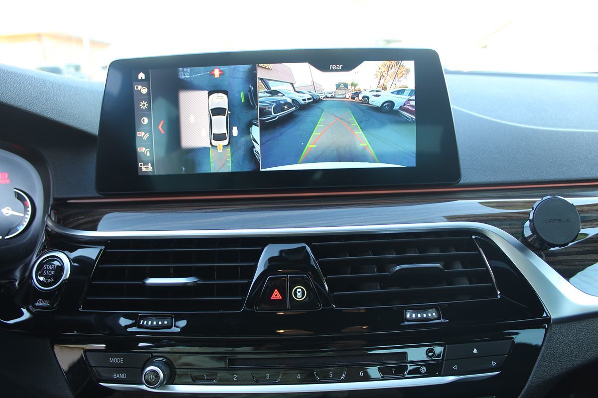 2019 BMW 5 Series 530i - Photo 30