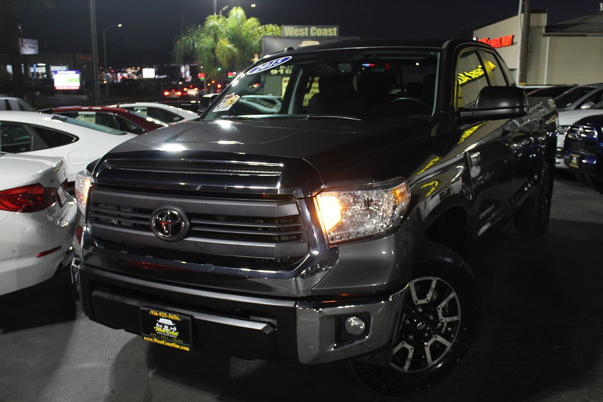 2015 Toyota Tundra SR5 Grade photo 2