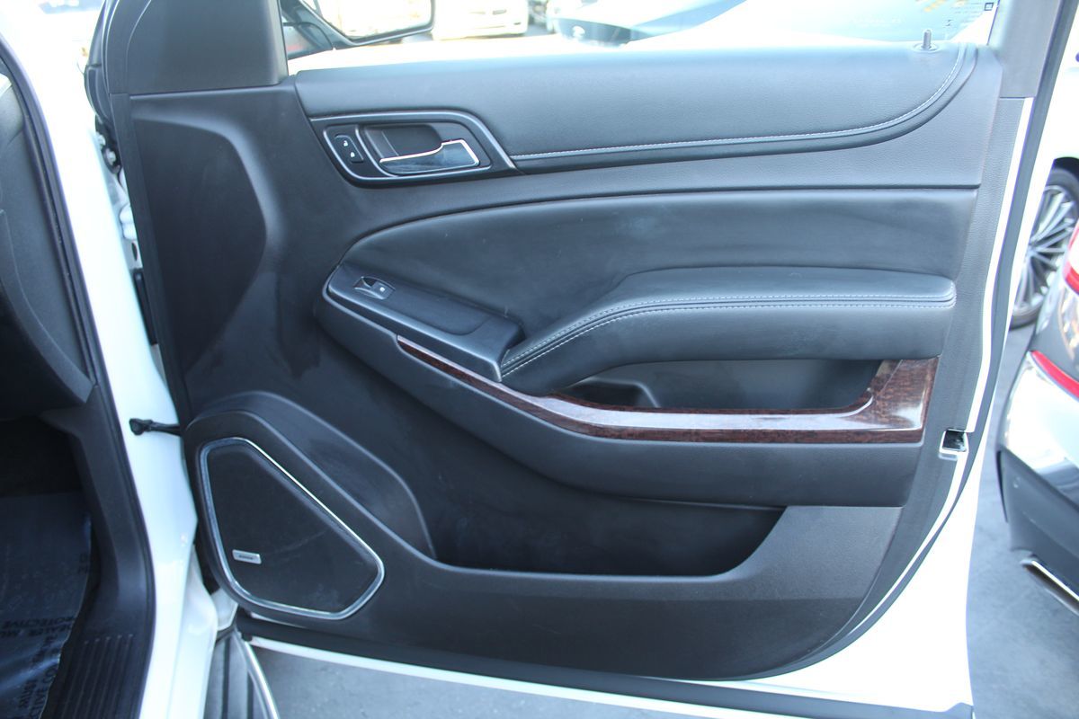 2016 GMC Yukon SLE - Photo 19