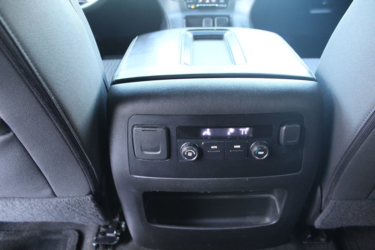 2016 GMC Yukon SLE - Photo 25