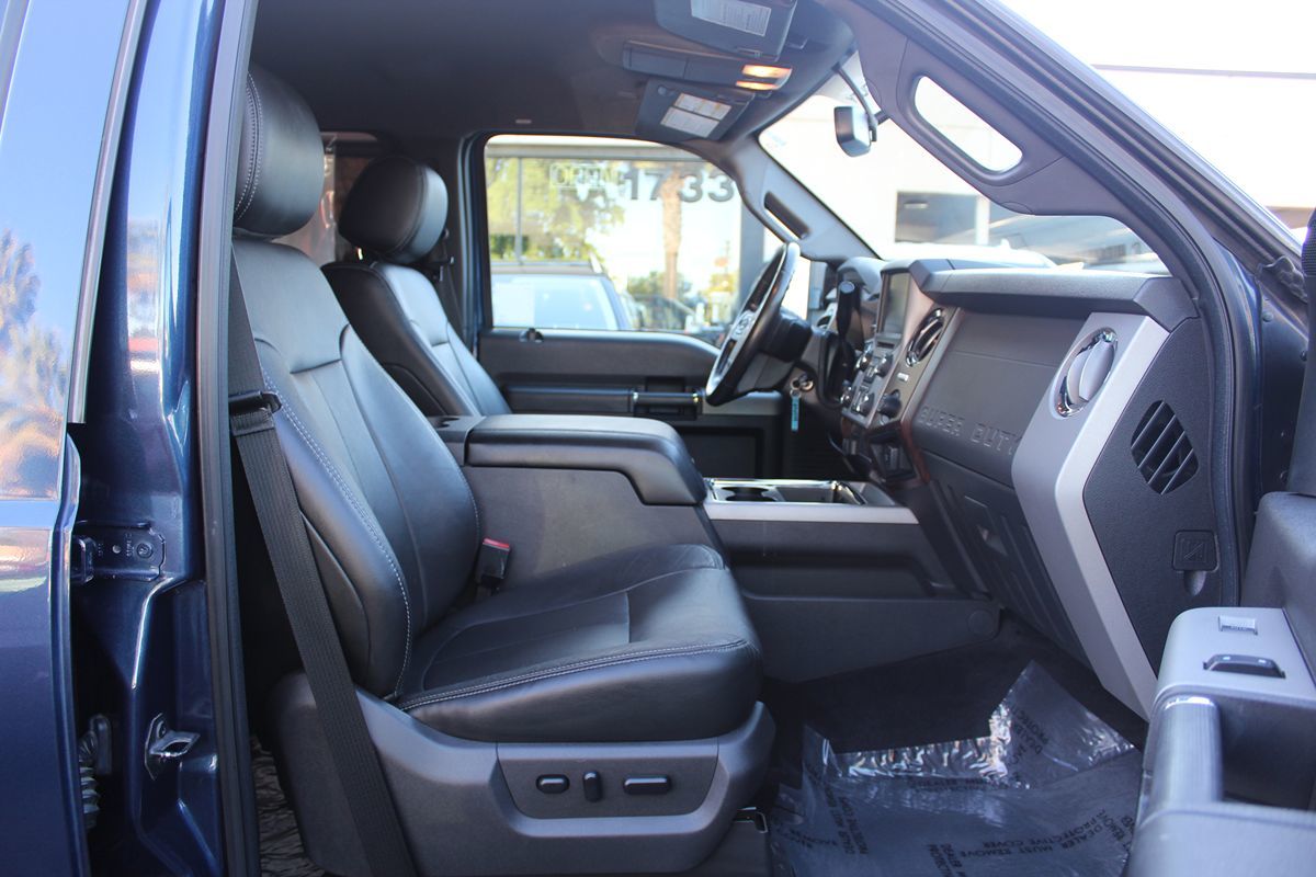 2014 Ford F-350 Super Duty Lariat - Photo 24