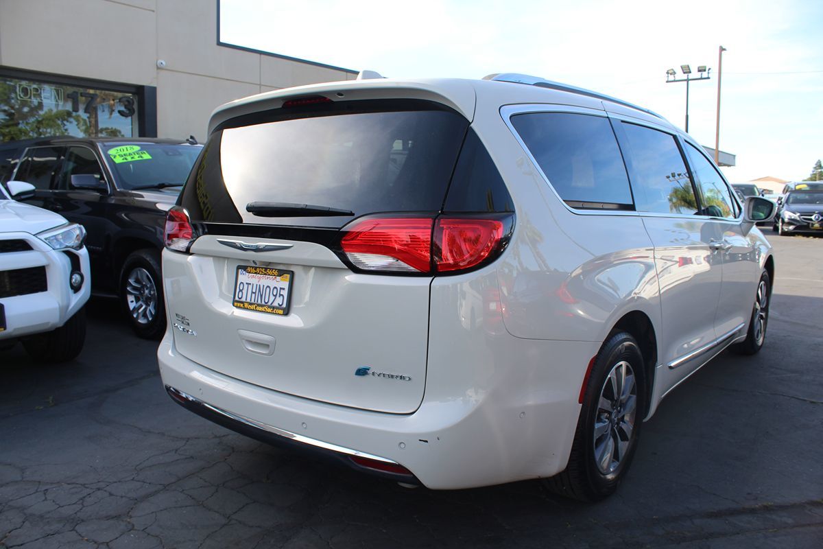 2020 Chrysler Pacifica Hybrid Limited - Photo 7