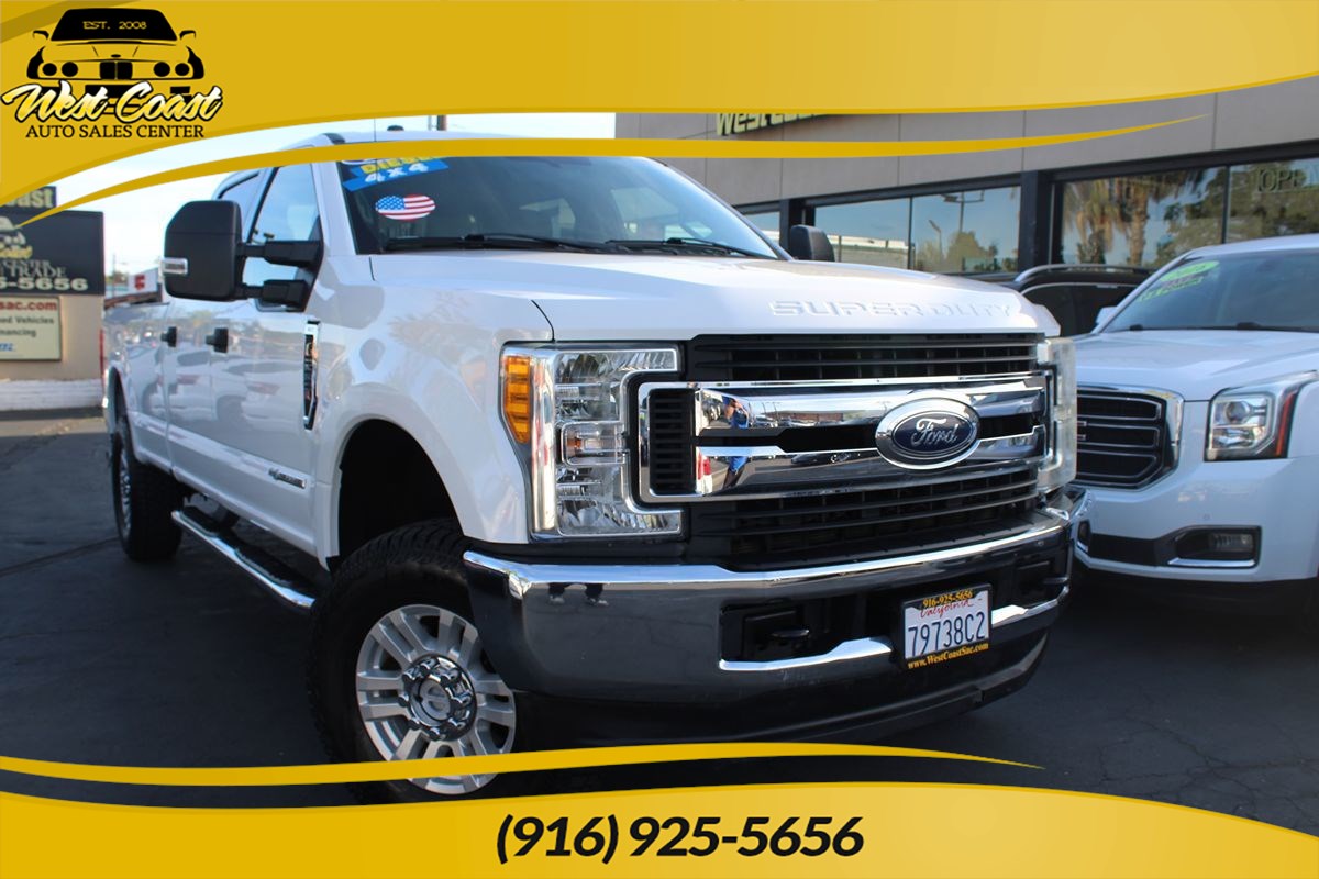 2017 Ford F-250 XLT 4x4 Crew Cab 8' Box's photo
