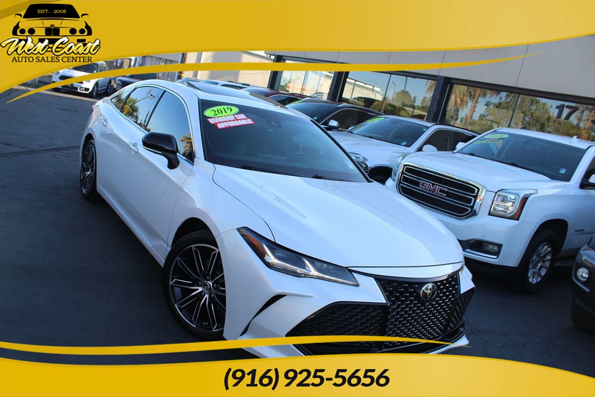 2019 Toyota Avalon Touring's photo