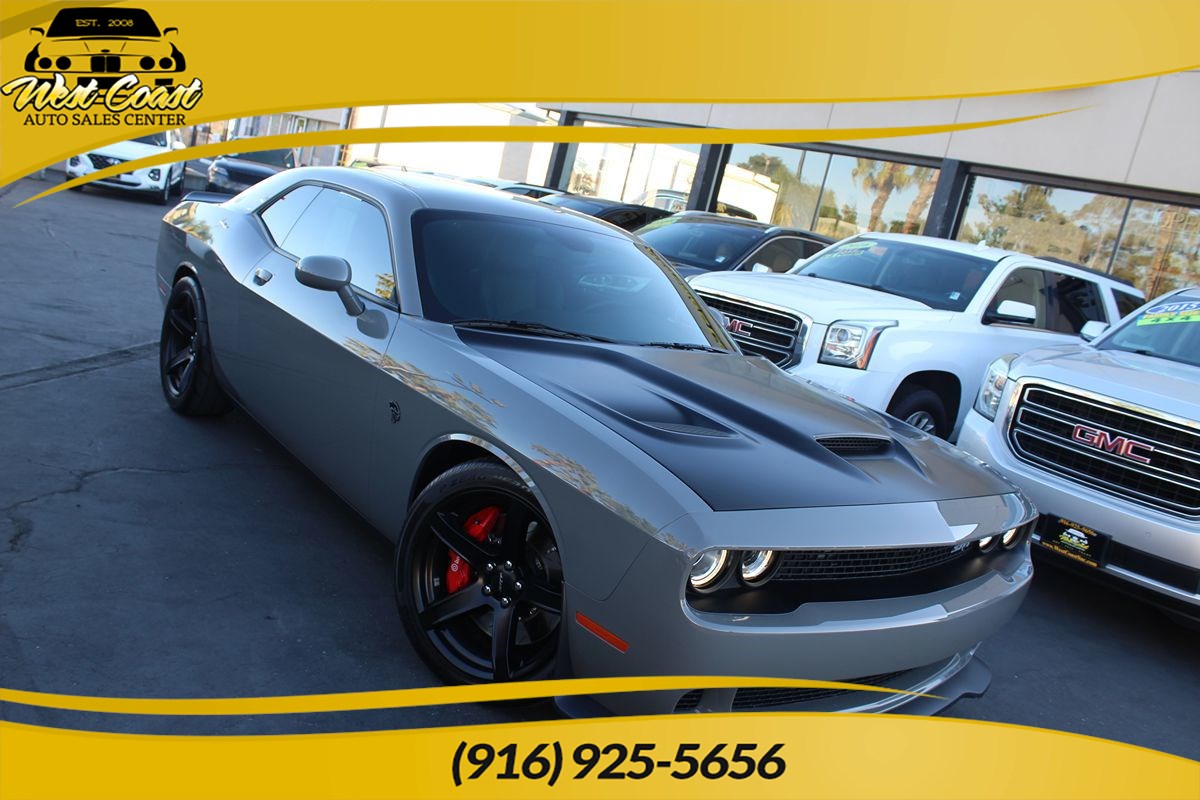 2017 Dodge Challenger SRT Hellcat's photo