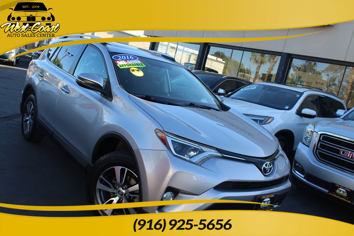 Silver Sky Metallic 2016 Toyota RAV4 SUV / Crossover Front-Wheel Drive Automatic