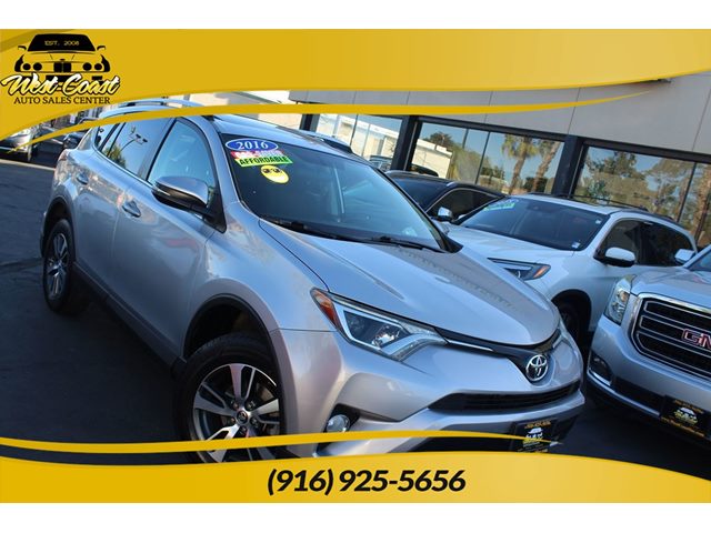 Silver Sky Metallic 2016 Toyota RAV4 SUV / Crossover Front-Wheel Drive Automatic