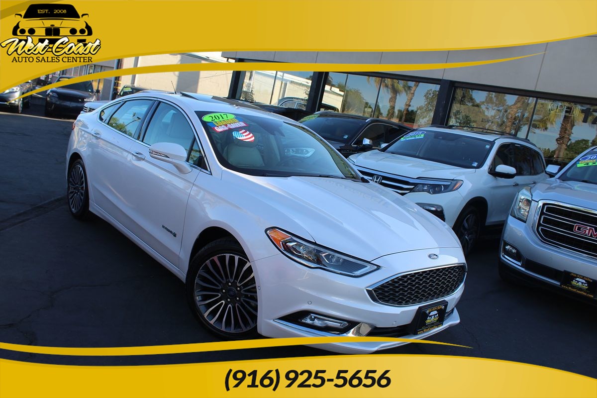 2017 Ford Fusion Platinum's photo