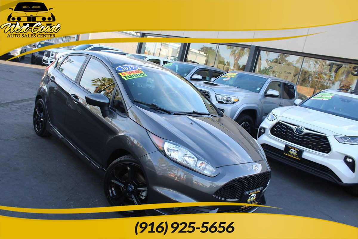 Gray (Magnetic) 2017 Ford Fiesta Hatchback Front-Wheel Drive Manual