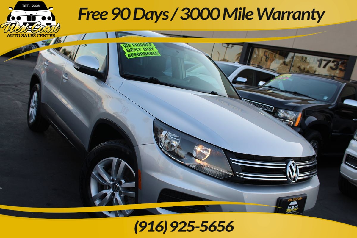 2013 Volkswagen Tiguan 2.0T S | 26mpg highway, 21mpg city, Accident-Free