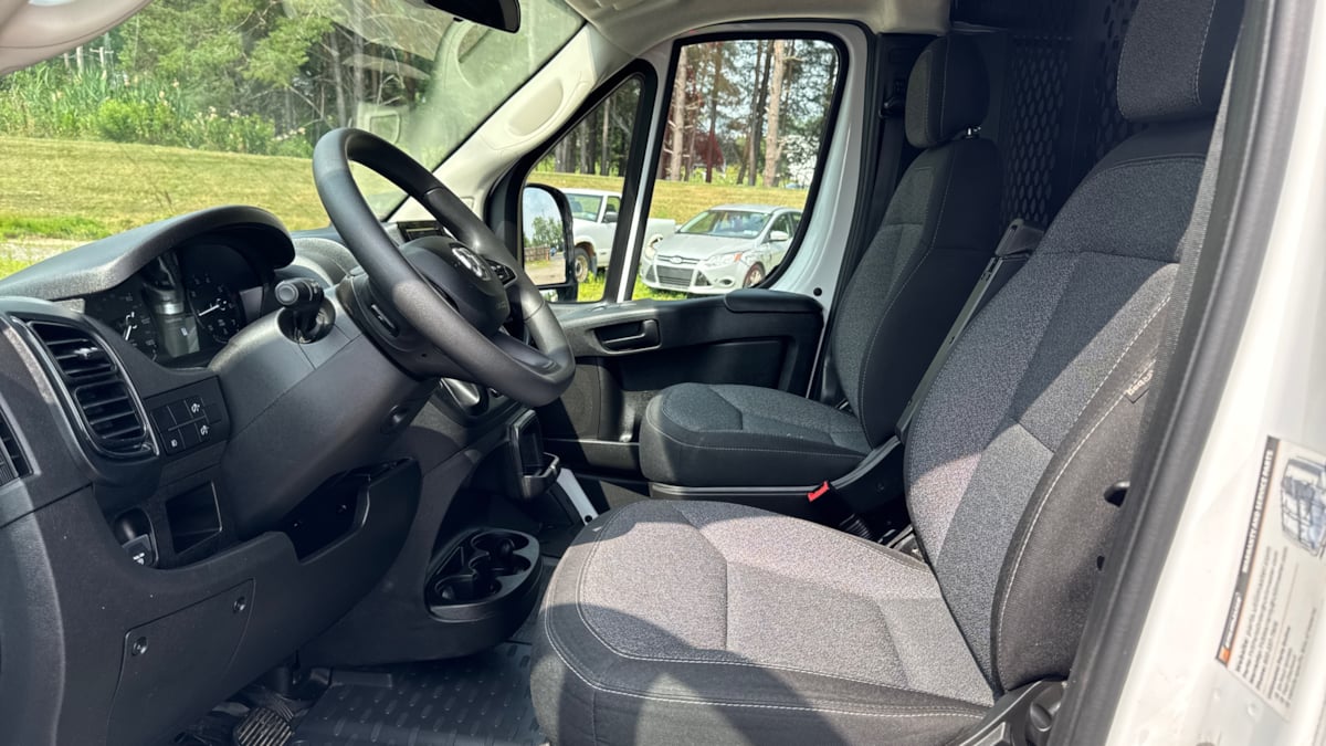 2023 Ram ProMaster 2500 photo 9
