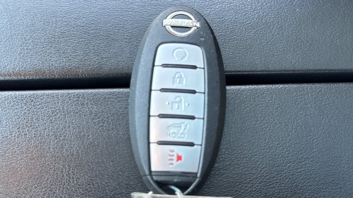 2022 Nissan Rogue SV photo 30