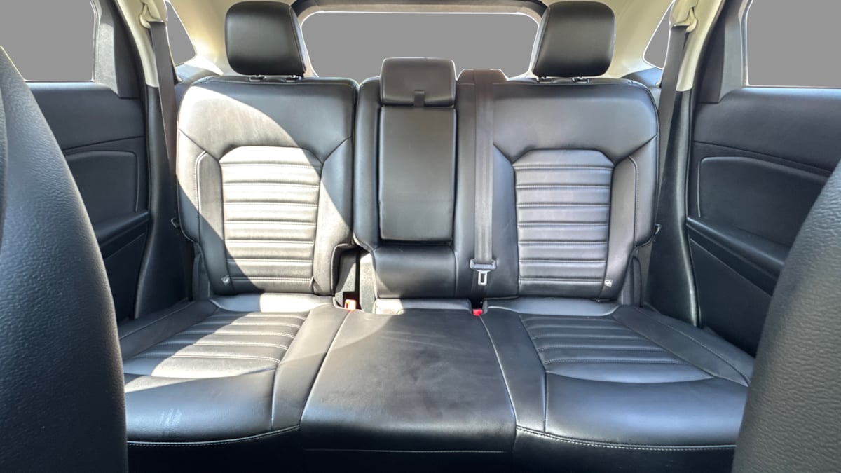 2019 Ford Edge SEL photo 13