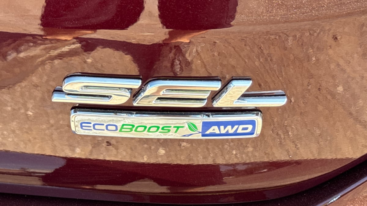 2019 Ford Edge SEL photo 21