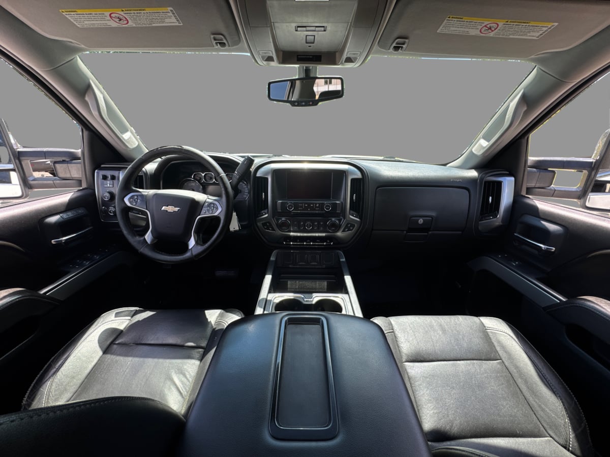 2015 Chevrolet Silverado 2500HD LTZ photo 18