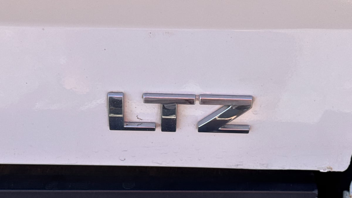 2015 Chevrolet Silverado 2500HD LTZ photo 21