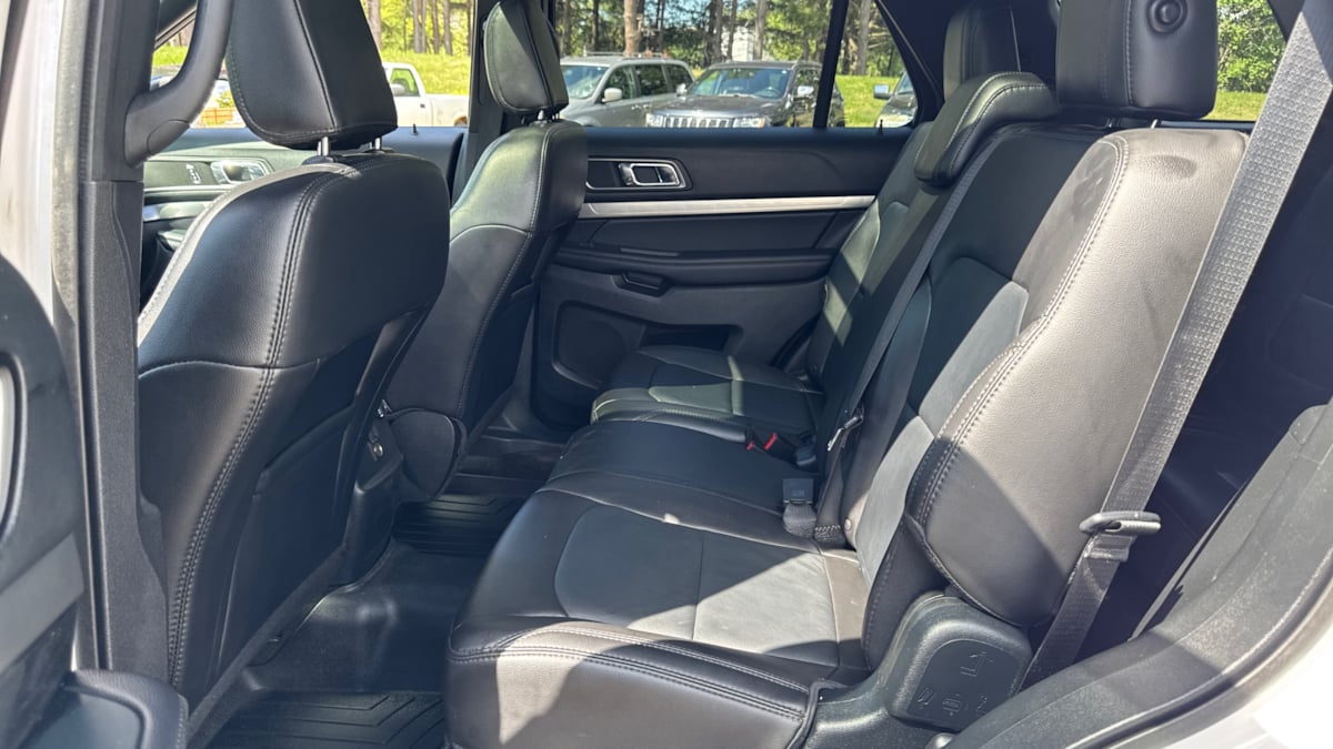 2018 Ford Explorer XLT photo 10