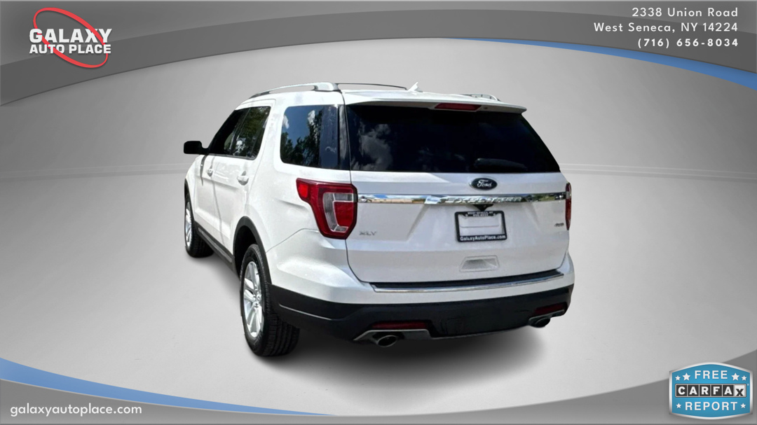 2018 Ford Explorer XLT photo 7