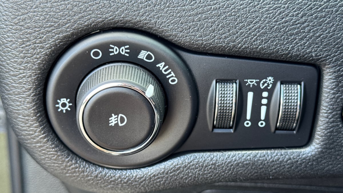 2019 Jeep Cherokee Limited photo 16