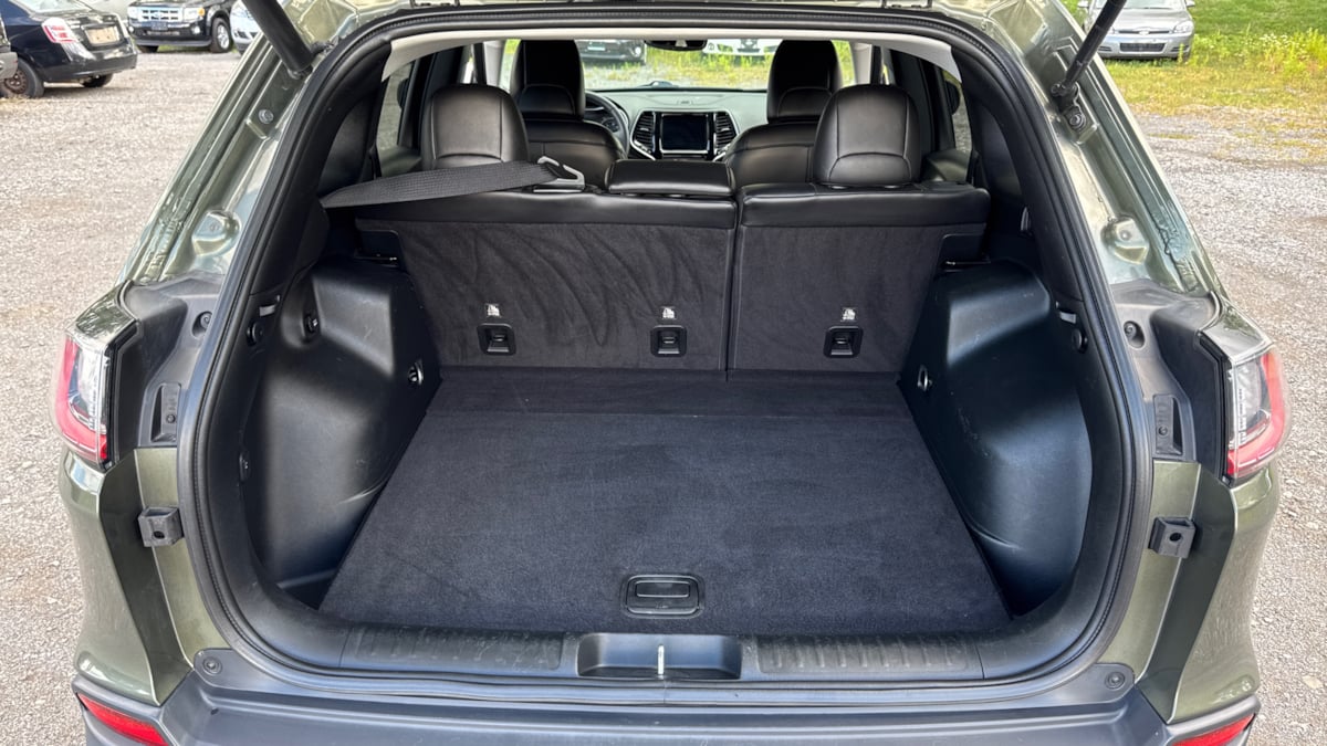 2019 Jeep Cherokee Limited photo 11