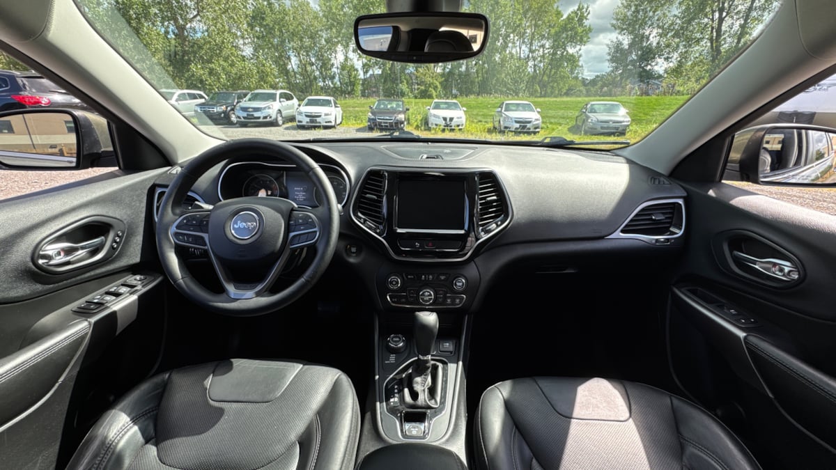 2019 Jeep Cherokee Limited photo 24