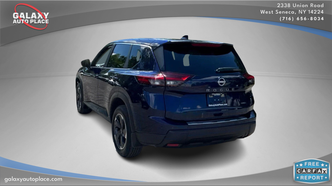 2025 Nissan Rogue SV photo 5
