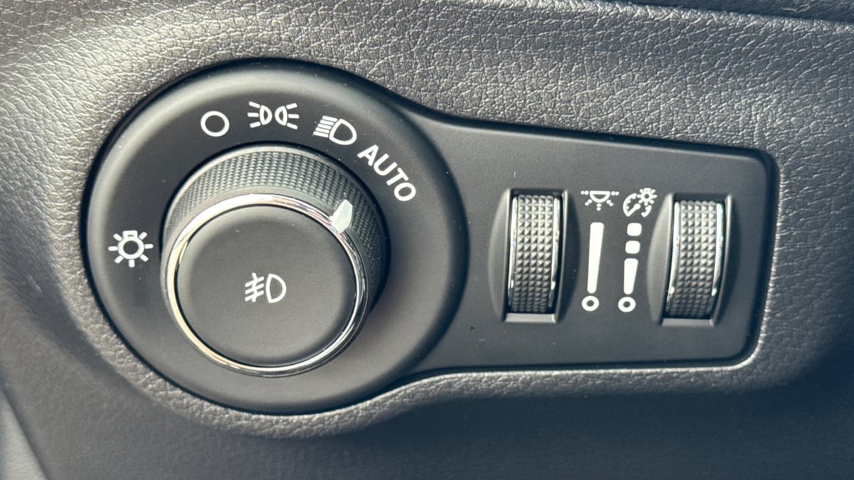 2020 Jeep Compass Latitude photo 16