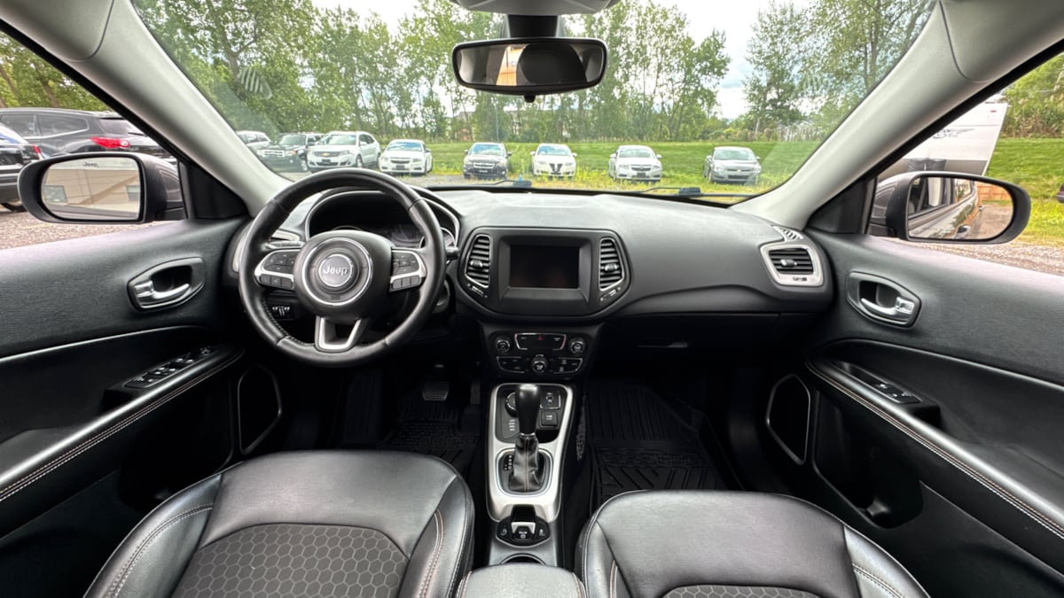 2020 Jeep Compass Latitude photo 21