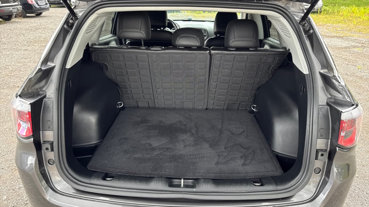 2020 Jeep Compass Latitude photo 11