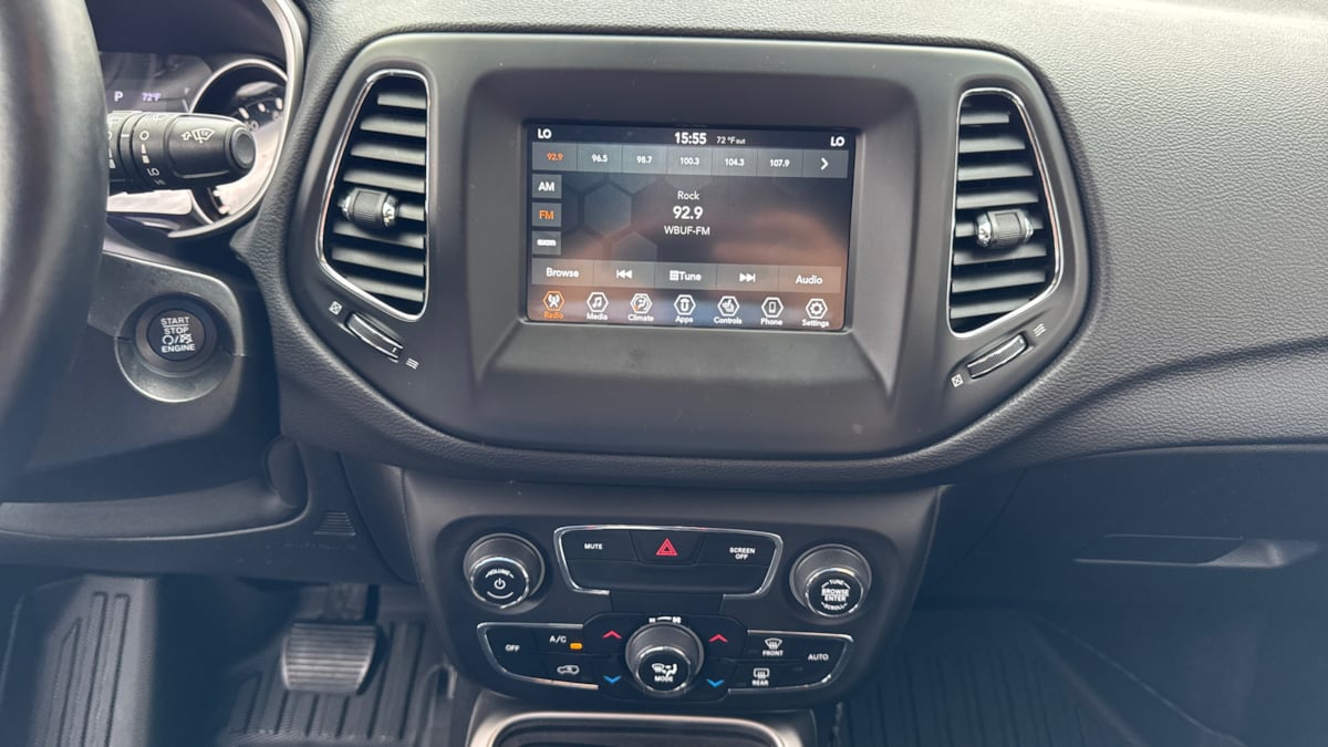 2020 Jeep Compass Latitude photo 12