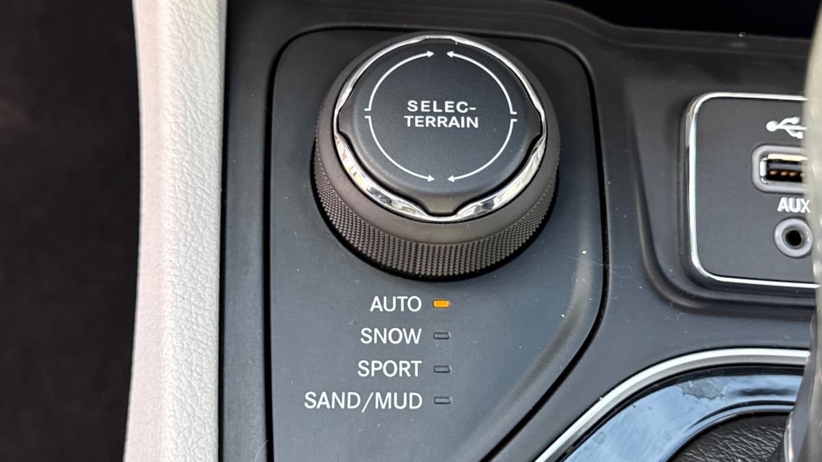 2019 Jeep Cherokee Limited photo 27