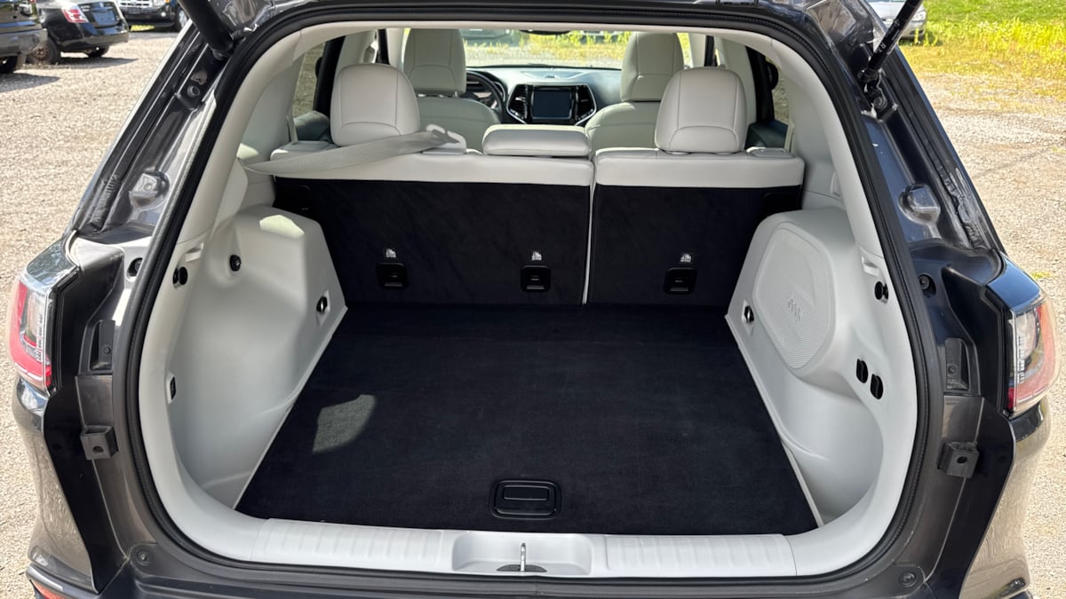 2019 Jeep Cherokee Limited photo 10