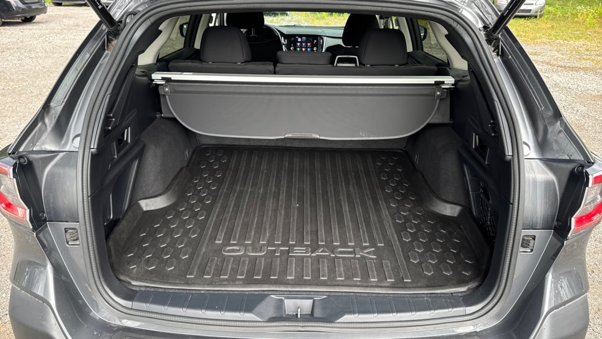 2021 Subaru Outback Premium photo 9
