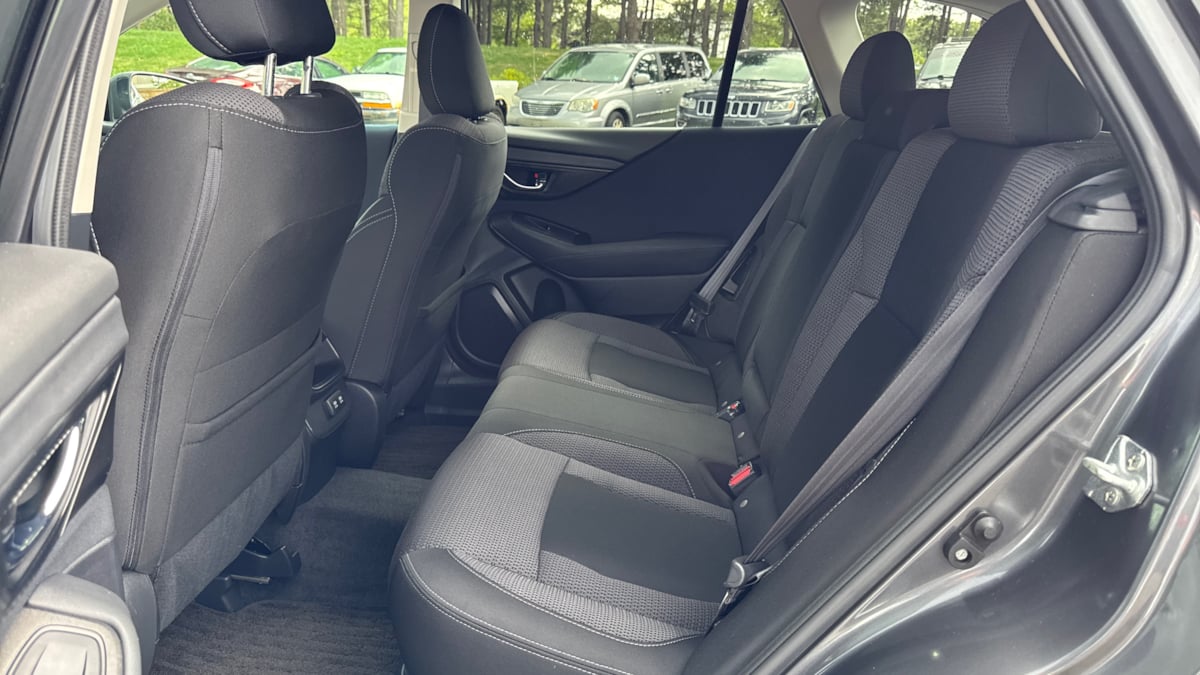 2021 Subaru Outback Premium photo 8