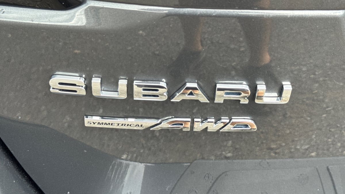 2021 Subaru Outback Premium photo 21