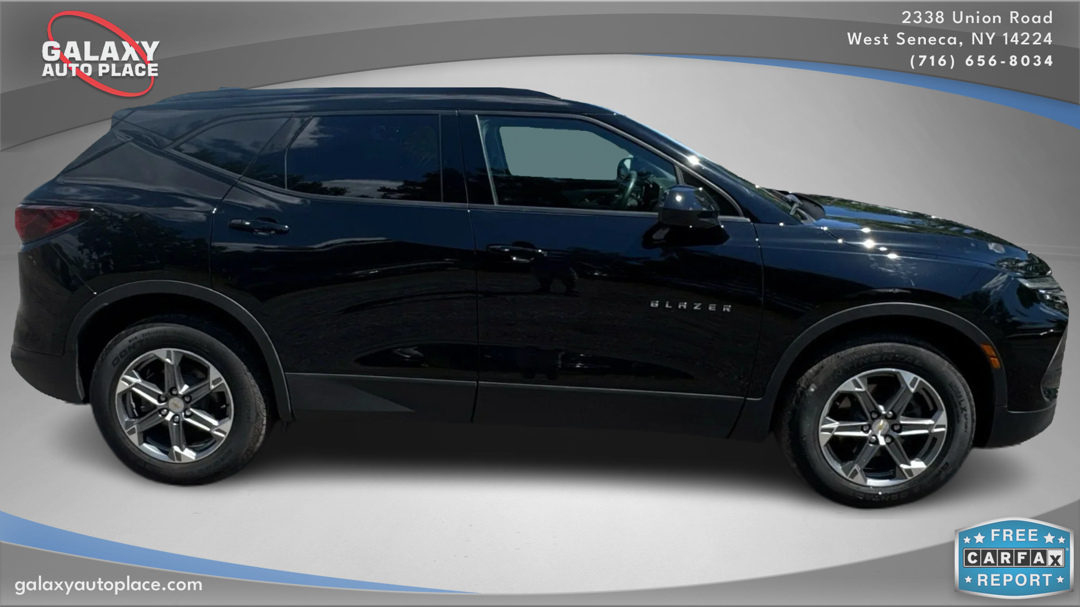 2023 Chevrolet Blazer 2LT photo 3