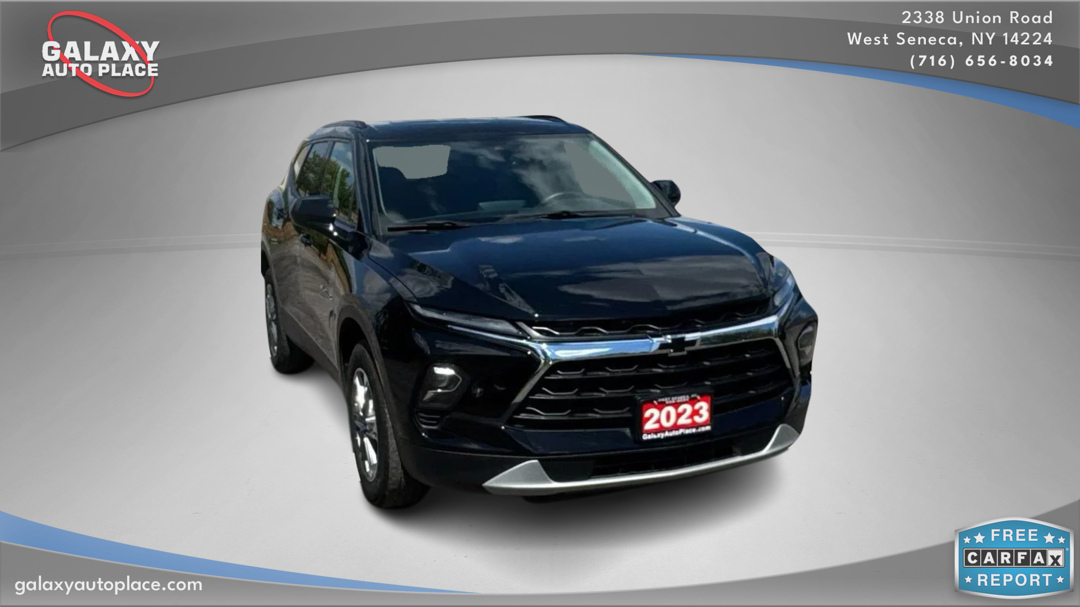 2023 Chevrolet Blazer 2LT photo 2