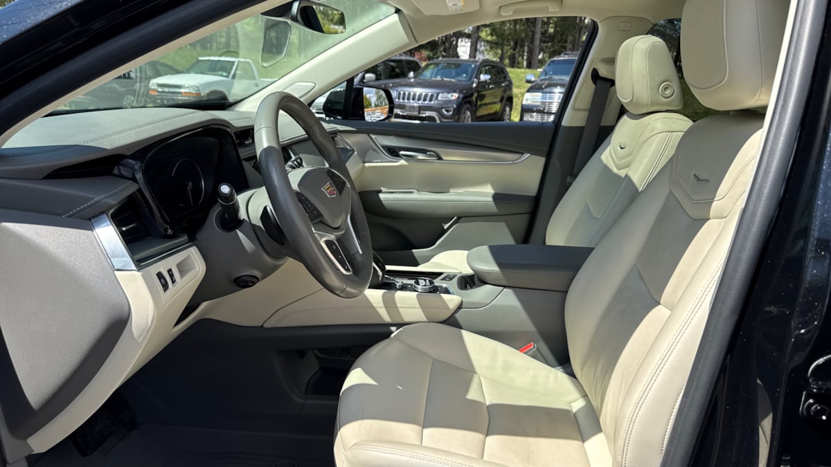 2021 Cadillac XT5 Premium Luxury photo 9