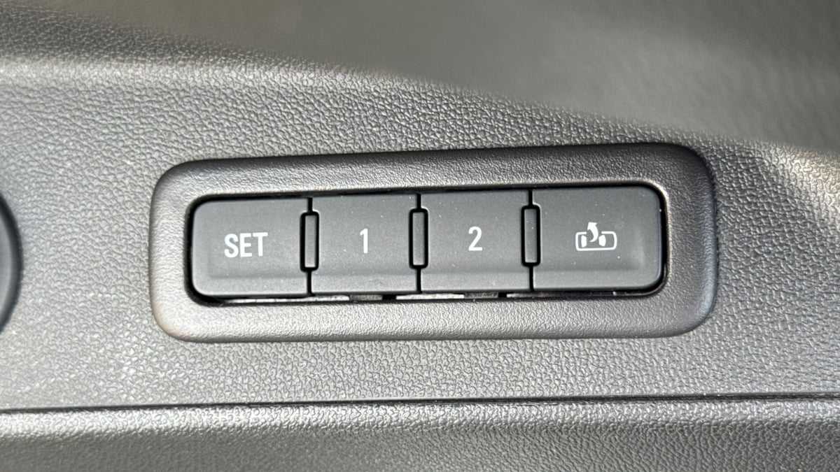 2020 Chevrolet Equinox Premier photo 19