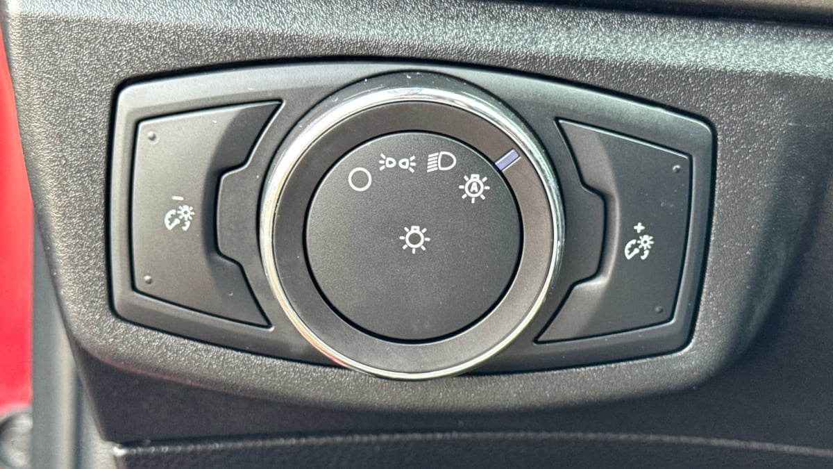 2018 Ford Fusion SE photo 15