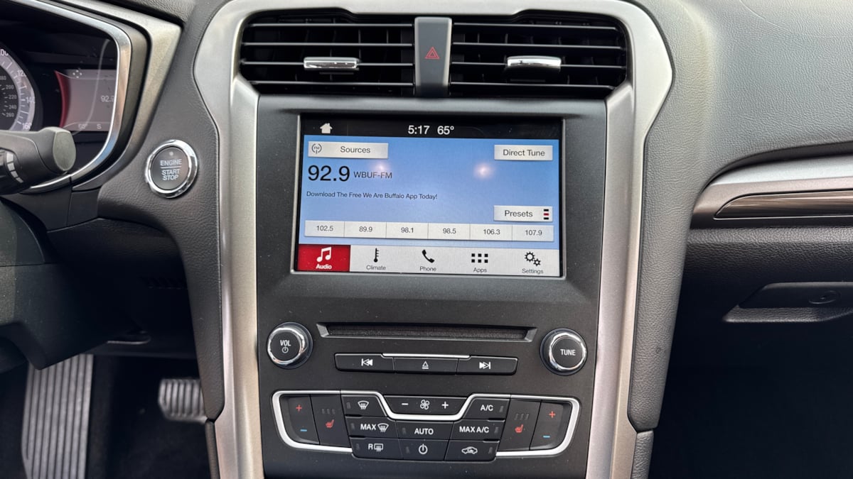 2018 Ford Fusion SE photo 11
