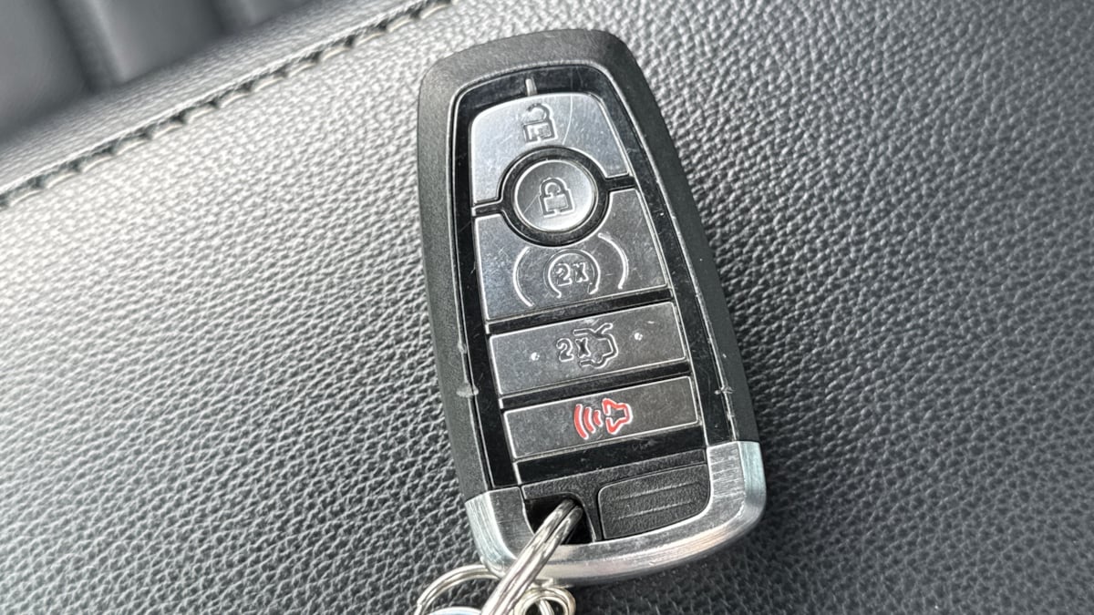 2018 Ford Fusion SE photo 26
